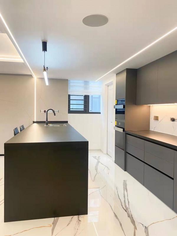 愛格U702，斷貨王的顏值就是香