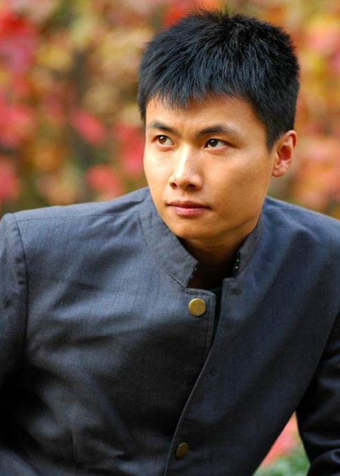 “老戲骨”於濱：為當演員和父親鬧翻，出道20年零緋聞，家庭幸福