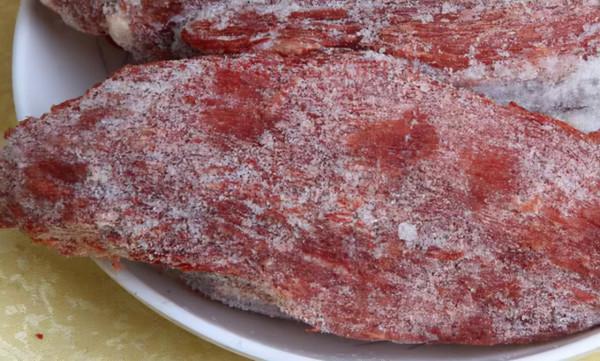 豬肉長期放在冰箱裡，會成為&OpenCurlyDoubleQuote;殭屍肉&rdquo;？超過這個天數，建議別吃