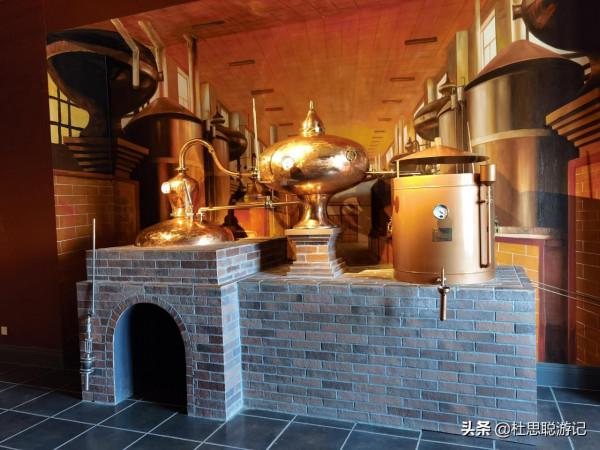 漢EV自駕新疆,探訪亞洲最大葡萄酒地下酒窖,逛完景區還送葡萄酒 漢EV自駕新疆,探訪亞洲最大葡萄酒地下酒窖,逛完景區還送葡萄酒