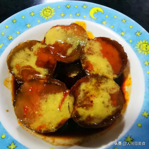 福建這家1998年的店，靠一道重口味小吃火了，聞著臭卻日賣上萬元