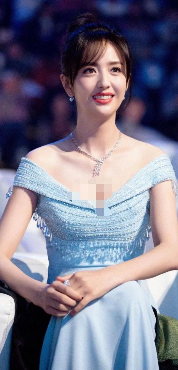 佟麗婭驚豔寫真集