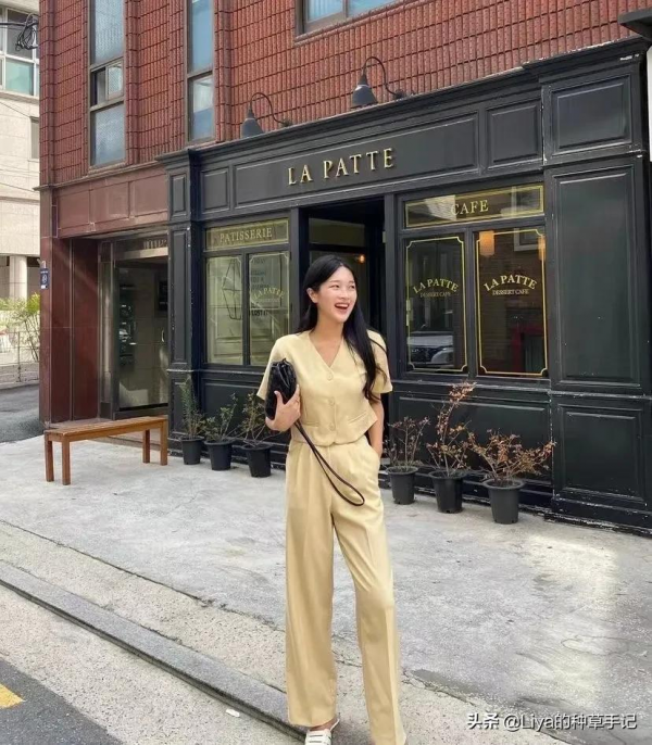 “成套穿”又火了 “成套穿”又火了