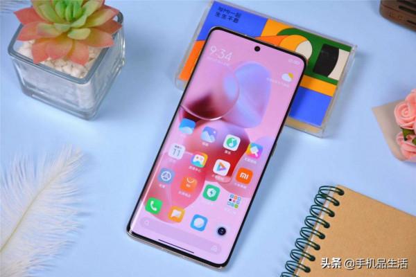 目前各個價位段最值得入手的手機推薦