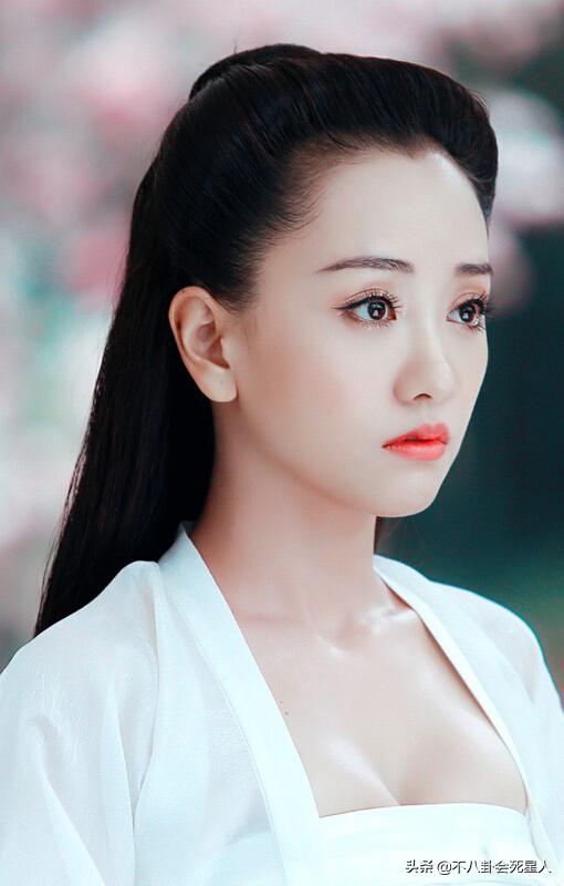 劇裡總演“壞女人”,生活中卻低調善良,這7位女星個個美貌驚豔 劇裡總演“壞女人”,生活中卻低調善良,這7位女星個個美貌驚豔