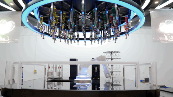 【探索】廚師竟是機器人，這家冬奧會&OpenCurlyDoubleQuote;智慧餐廳&rdquo;可自動烹飪、傳菜