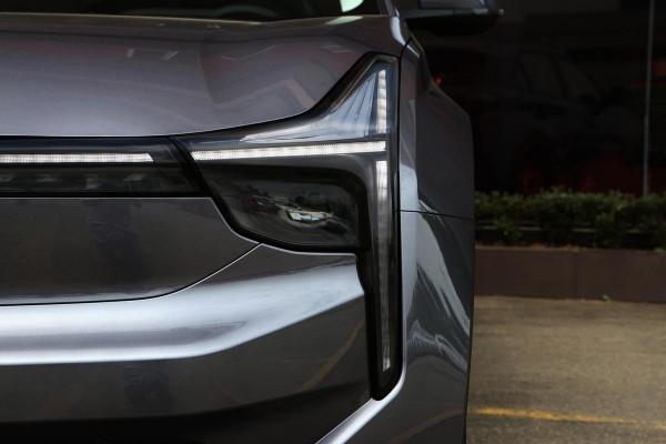 軸距2770mm,續航610km,9.98萬起售,哪吒U它不香嗎? 軸距2770mm,續航610km,9.98萬起售,哪吒U它不香嗎?