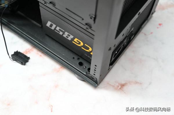 雙十一換個更漂亮的機箱,星曜者DF800上手 雙十一換個更漂亮的機箱,星曜者DF800上手