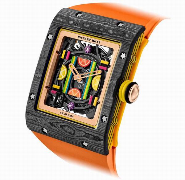 給碳纖維染上色彩,製表界也玩轉“五彩斑斕的黑” 給碳纖維染上色彩,製表界也玩轉“五彩斑斕的黑”