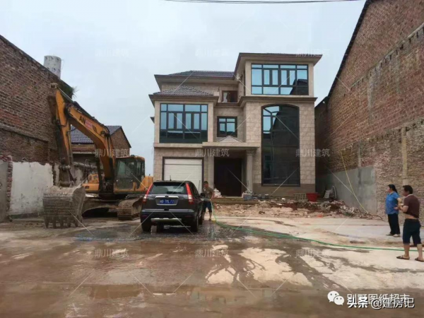 28萬建廣西複式三層別墅，佔地125㎡，7室4廳+車庫，圖紙好評如潮