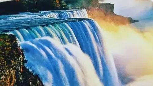 分享圖片&mdash;&mdash;世界彩色大瀑布