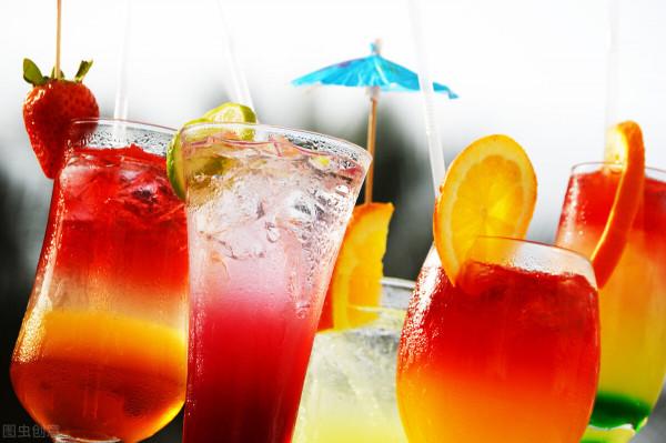 不喝飲料難受?研究:每天多喝一份含糖飲料,死亡風險增加10% 不喝飲料難受?研究:每天多喝一份含糖飲料,死亡風險增加10%