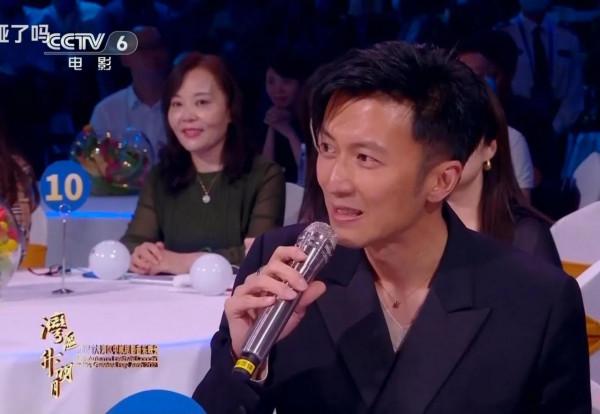 中秋晚會明星表情大賞:謝霆鋒聽王菲名字面無表情,鄧紫棋求掌聲 中秋晚會明星表情大賞:謝霆鋒聽王菲名字面無表情,鄧紫棋求掌聲