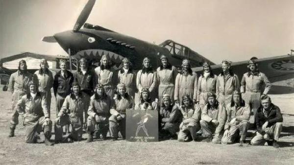 一氣釋出三款新能源車，續航已超700Km，富士康跟風之路到頭了嗎