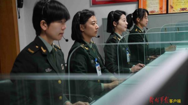 銀線纏繞的青春：通訊兵的365天