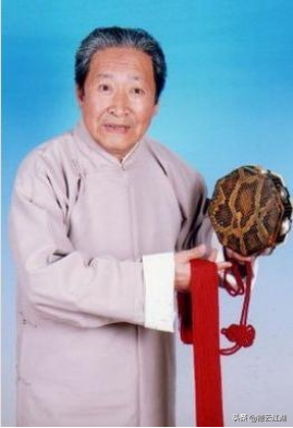 《探清水河》是“三俗”?六哥哥沒有殉情?張雲雷為何不敢唱完? 《探清水河》是“三俗”?六哥哥沒有殉情?張雲雷為何不敢唱完?