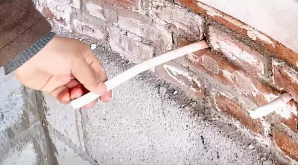 牆面反鹼的原因是什麼？如何處理？