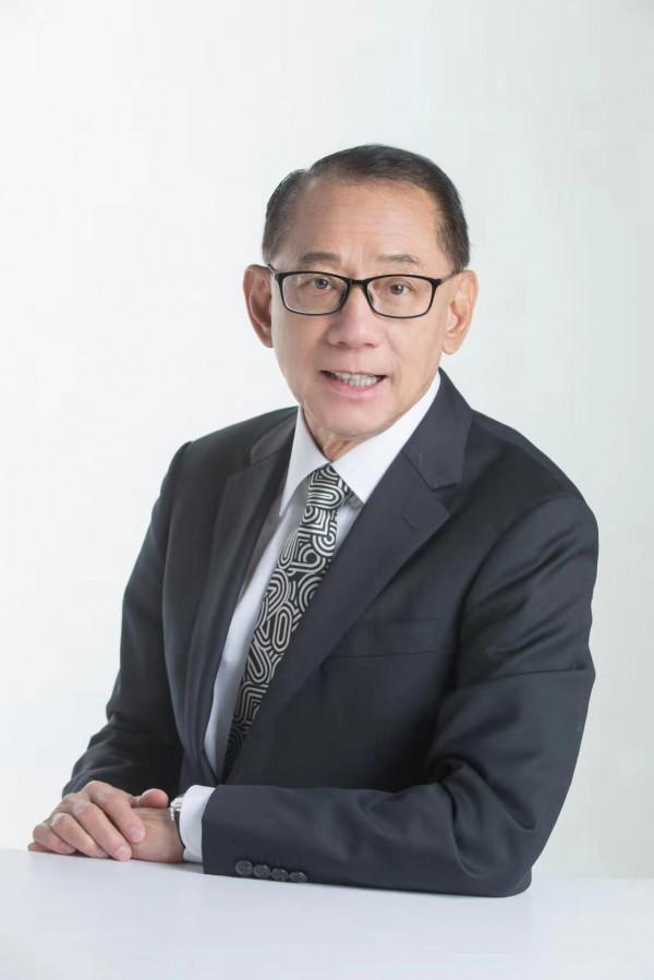 受邀央視中秋晚會的6位港星什麼來頭？偶像的偶像，成龍秒變迷弟