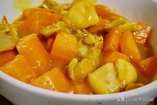 這菜我家經常吃，做法特別簡單，營養又開胃，招待客人有面子