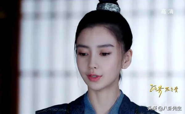 “85花”女扮男裝：楊冪楊穎唐嫣個個濃妝，倪妮劉詩詩有說服力