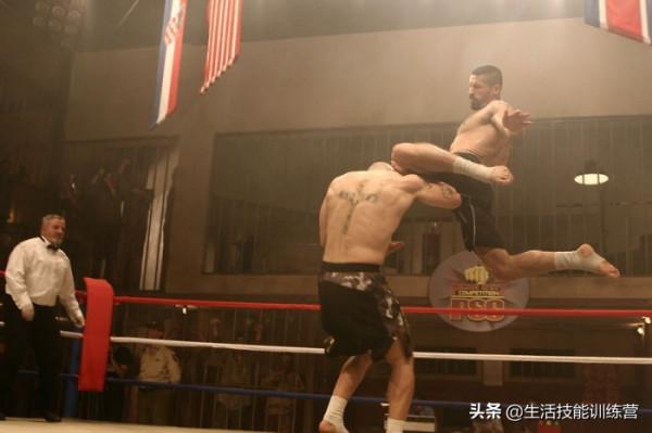 50個在電影中很常見但在現實生活中不可能出現的情節