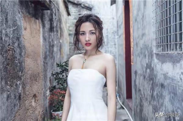 《前行者》中的配角太強大,連公寓老闆娘清姐的扮演者都來頭不小 《前行者》中的配角太強大,連公寓老闆娘清姐的扮演者都來頭不小