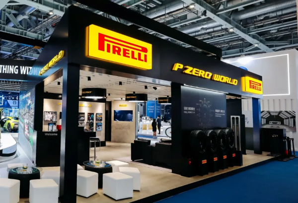 第四屆進博會首日，2.1汽車館越來越有科技範了