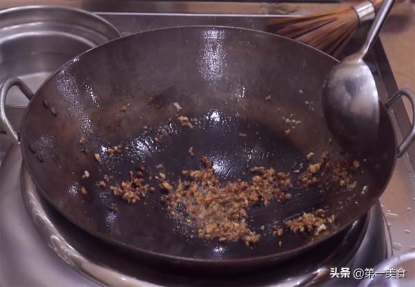 大廚教你做肉末雞蛋羹,注意這四點,蛋羹無蜂窩,嫩滑又鮮香 大廚教你做肉末雞蛋羹,注意這四點,蛋羹無蜂窩,嫩滑又鮮香