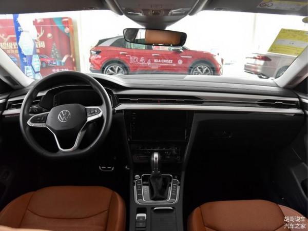 大眾CC：年輕一族的&OpenCurlyDoubleQuote;菜&rdquo;，無框車門&plus;2&period;0T