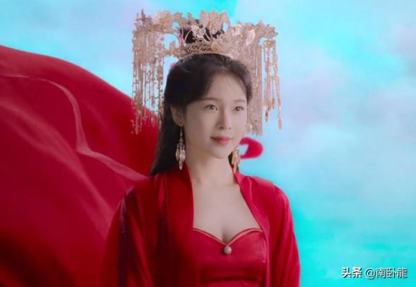 《人魚之海牢物怪》上映，曠世虐戀冰封凜冬，最美人魚續寫傳說