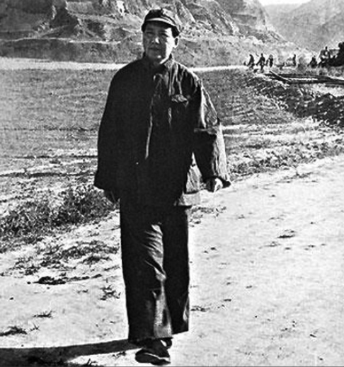 毛澤東用古詩行酒令，白如冰每次都卡殼，主席：你不行，下去吧