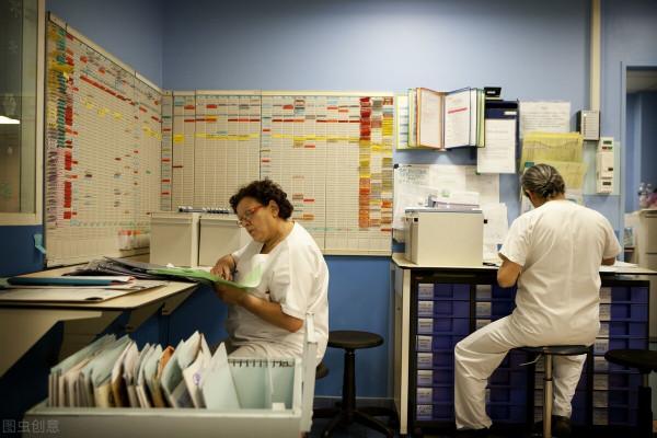 醫生不讓病人做的事情,為什麼自己還要去做?原來是這些難言之隱 醫生不讓病人做的事情,為什麼自己還要去做?原來是這些難言之隱