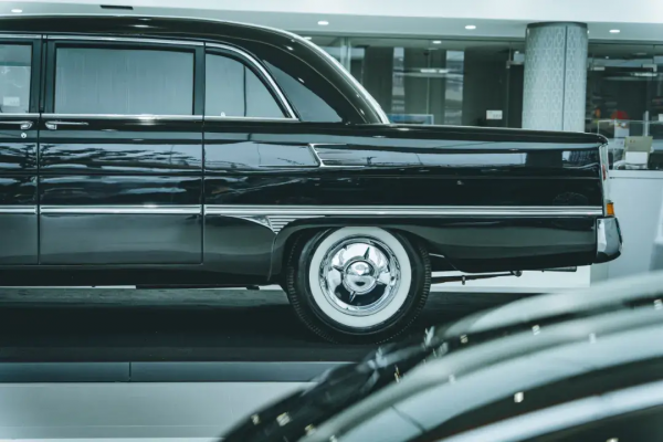 紅旗CA72，東方豪華起源