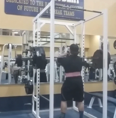 深蹲斷腿是肌霸們最後的倔強