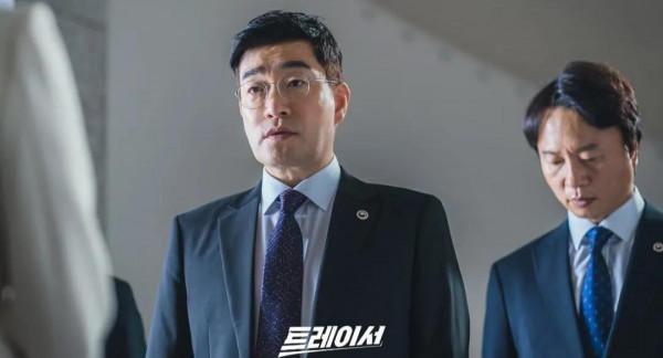 以8.6分高開的劇情爽劇《追擊者》,跟著任時完揭秘偷稅漏稅 以8.6分高開的劇情爽劇《追擊者》,跟著任時完揭秘偷稅漏稅