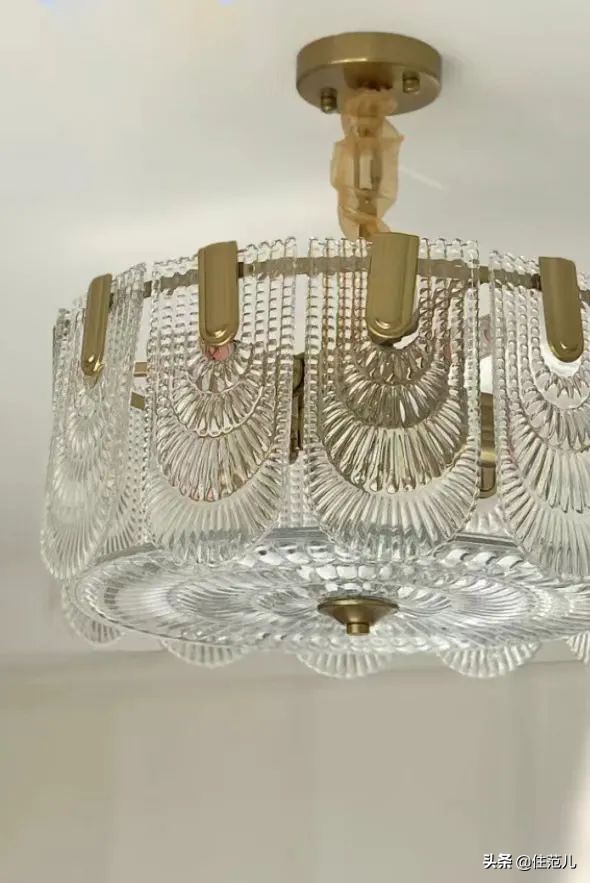 客廳顏值殺手，沙發只能排第二