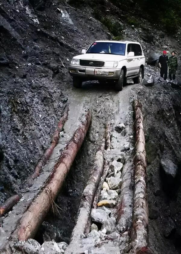 我國十大地勢驚險的公路,風景如畫但會讓你笑中帶淚,你去過哪個 我國十大地勢驚險的公路,風景如畫但會讓你笑中帶淚,你去過哪個