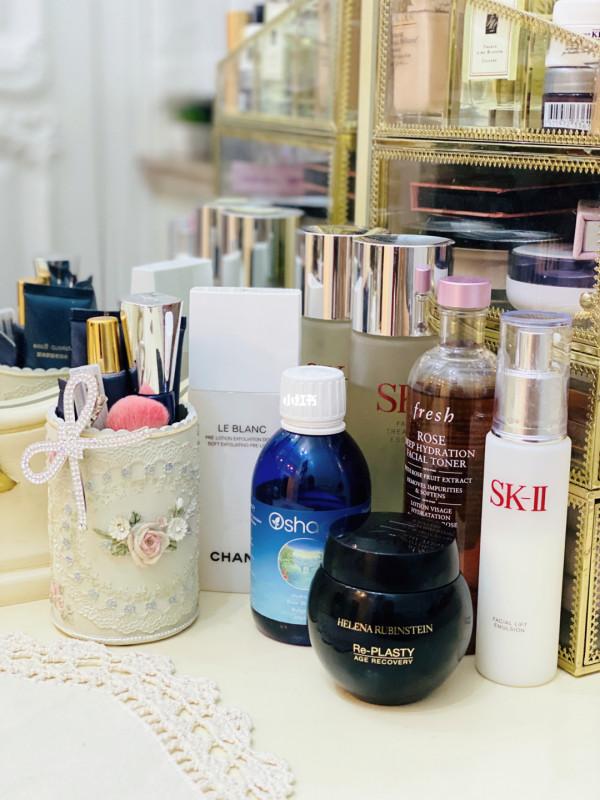 建議中年女人,睡覺前3個護膚步驟不能少,久了有利於延緩衰老 建議中年女人,睡覺前3個護膚步驟不能少,久了有利於延緩衰老