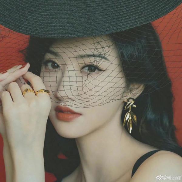 景甜到底是如何從悲傷蛙逆襲成人間富貴花的？