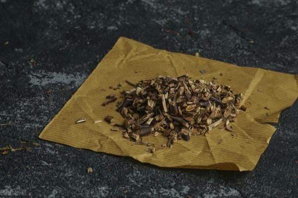 一味中藥——皂角刺，拔毒消腫，專治乳腺增生和包塊