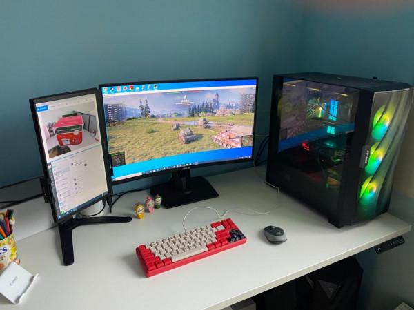 電腦DIY提高生產力，用帶魚屏還是組雙屏？糾結2年的我終於有答案