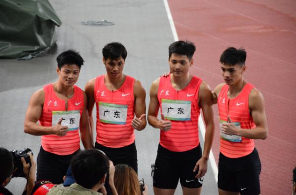 蘇炳添再出戰！幫助廣東隊奪男子4×200米銀牌