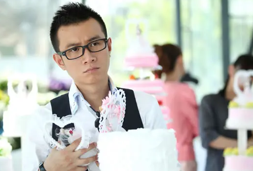 因婚外情淨身出戶無戲可拍，滿盤皆輸的文章到底經歷了什麼？