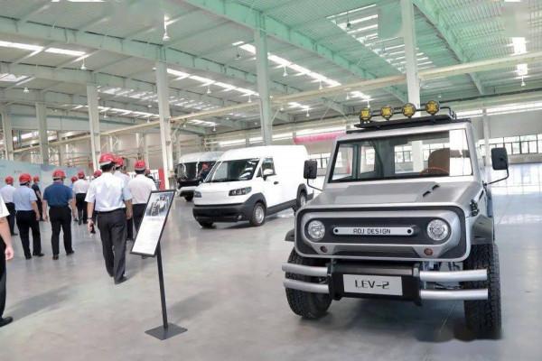 三兄妹接班共治，牽手國科大等讓鋁土變汽車，山東首富進軍造車業