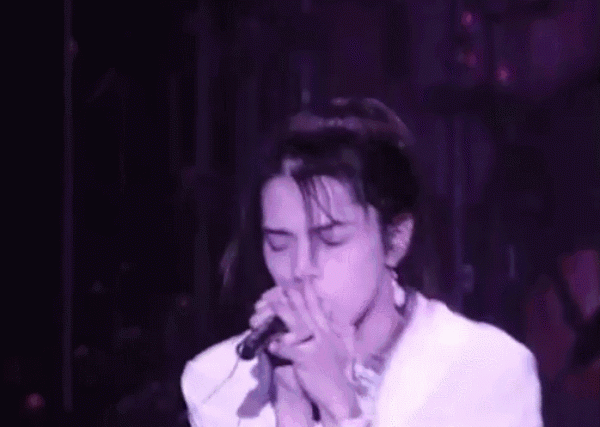 當年撐起日漫原型半壁江山，現在撐起我對鮫人想象的HYDE