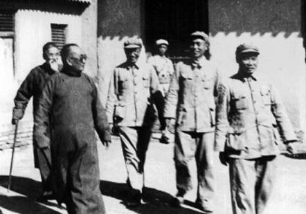 西北三馬之一的馬鴻賓，1949年9月發動起義，他後來怎麼樣了？