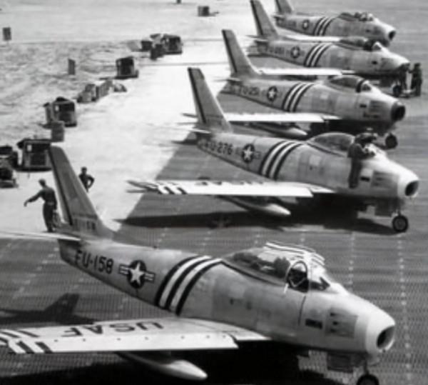 李奇微幹得好好的,咋就被克拉克替代?克拉克為何一上任就要開打 李奇微幹得好好的,咋就被克拉克替代?克拉克為何一上任就要開打