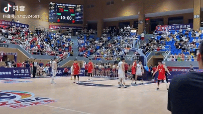 生吃王哲林！一個人扛起球隊！不愧是野球界第一分衛，太硬了...