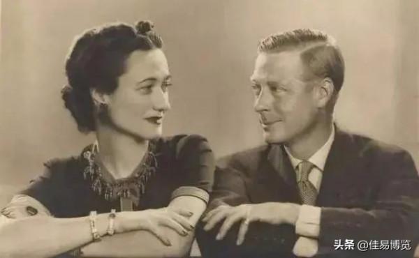 溫莎公爵與辛普森夫人:生命是一襲華美的袍子,上面爬滿了蝨子 溫莎公爵與辛普森夫人:生命是一襲華美的袍子,上面爬滿了蝨子