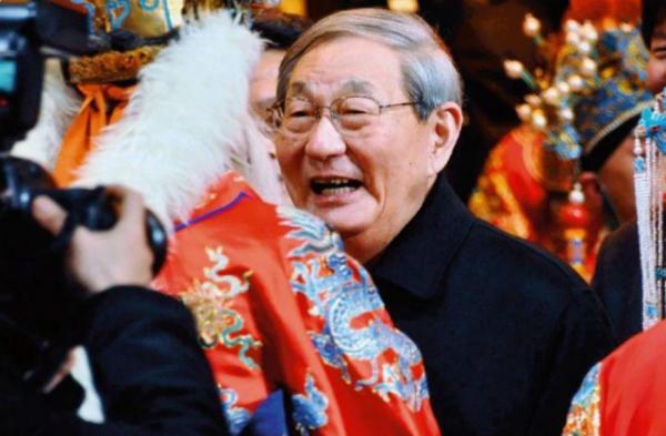 朱鎔基面對資金難題，宮著銘：要想開發浦東，就要借全國的錢